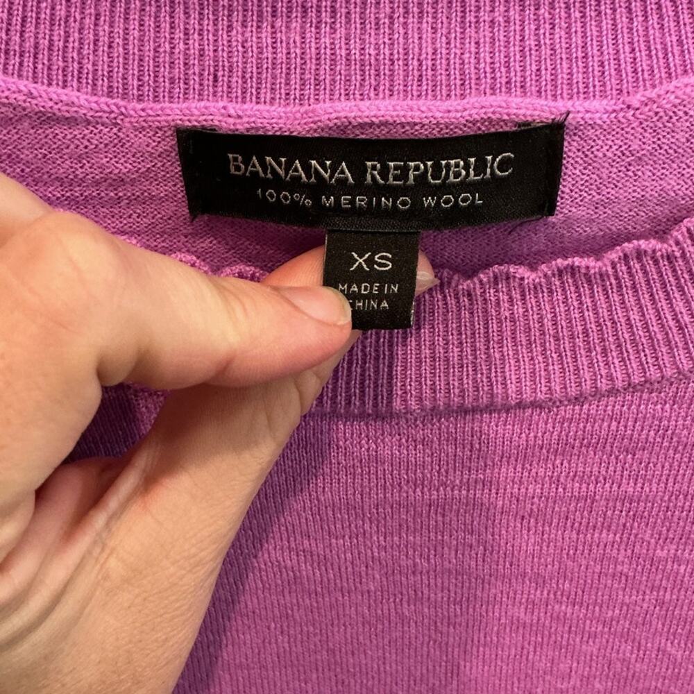Banana Republic Womens Merino Wool Sweater Size XS Ruffle Neck Purple Preppy - Picture 2 of 6